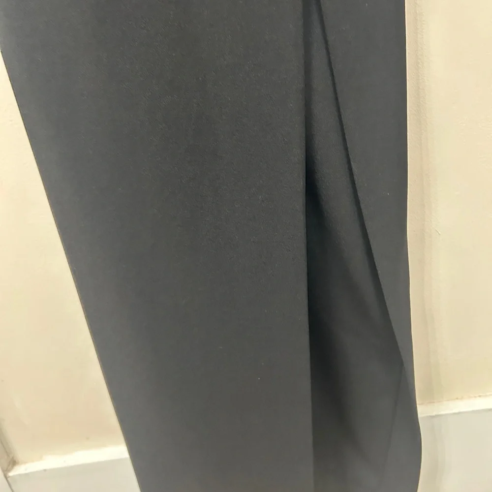 Solace London Black One-Shoulder Dress - Picture 4 of 6